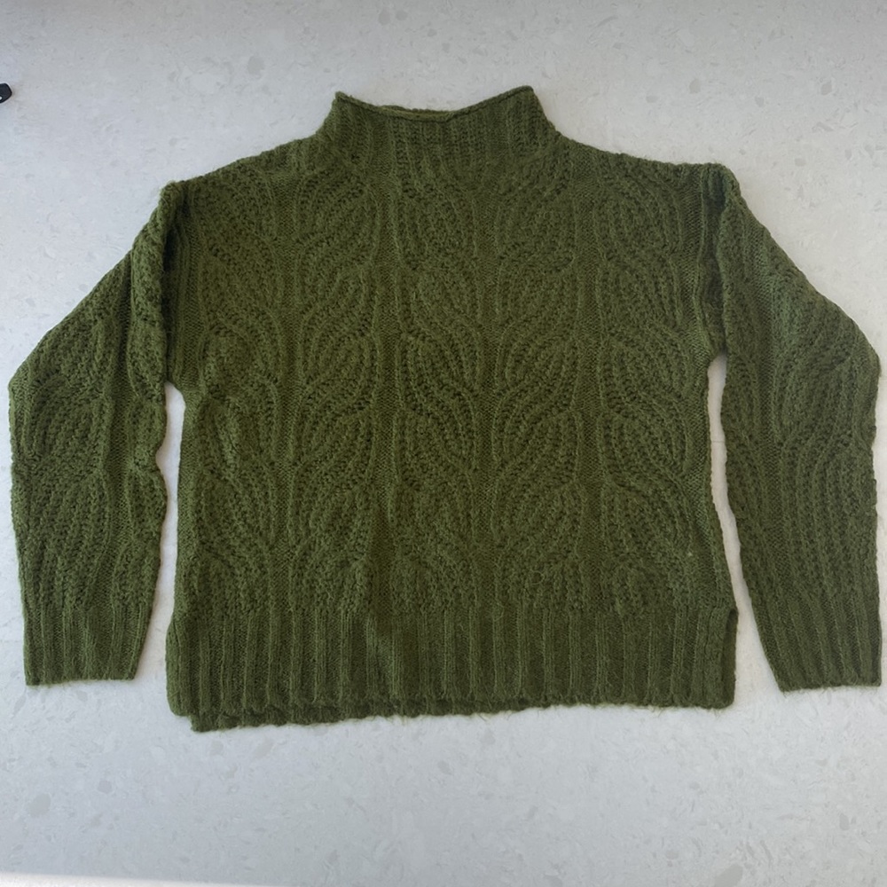 J Crew green Alpaca Wool Cable knit Sweater Size Small